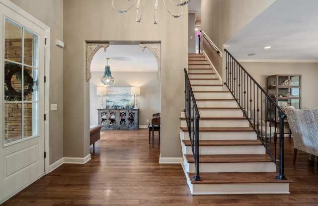 10230 MACKWOOD Dr Gallery 3