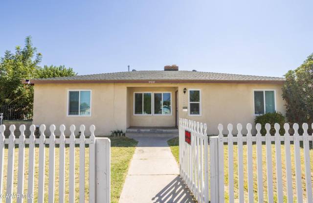 44632 Fern Avenue - 44632 Fern Avenue, Lancaster, CA 93534