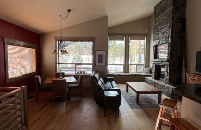 Fully Furnished Mountain Home with Private Deck photos photos Fully Furnished Mountain Home with Private Deck photos photos