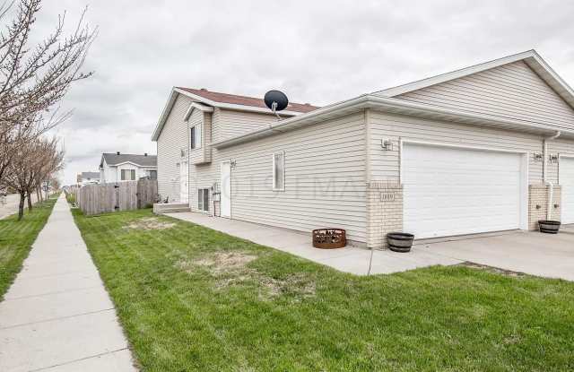 1019 35th Ave S photos photos