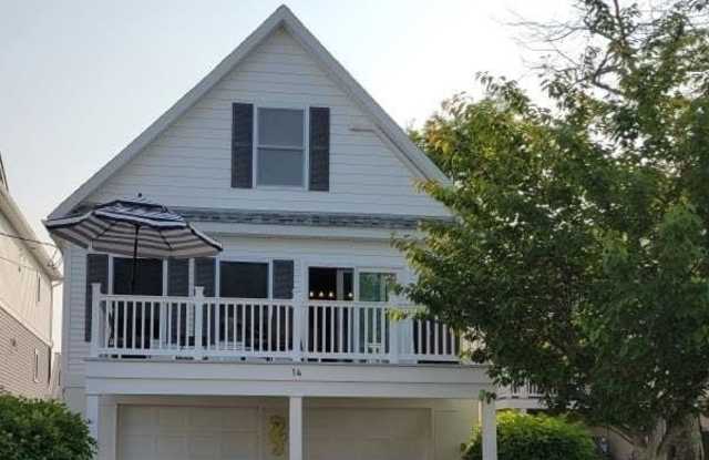 14 N Monroe Ave photos photos