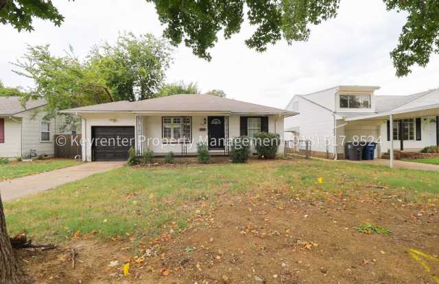 Charming 3-Bed Tulsa Home with Hardwood Floors & Fully Fenced Yard Gallery 3