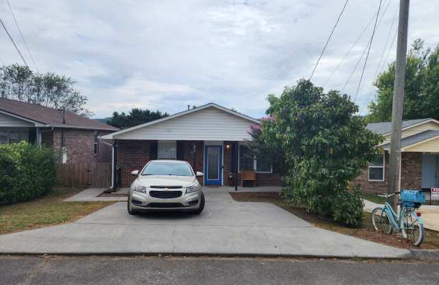 Knoxville 37938 - 3 bed 2 bath home - call Tom Parry 865-607-3649 photos photos