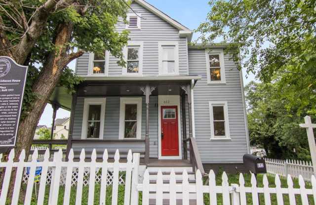 612 60TH PLACE - 612 60th Place, Fairmount Heights, MD 20743