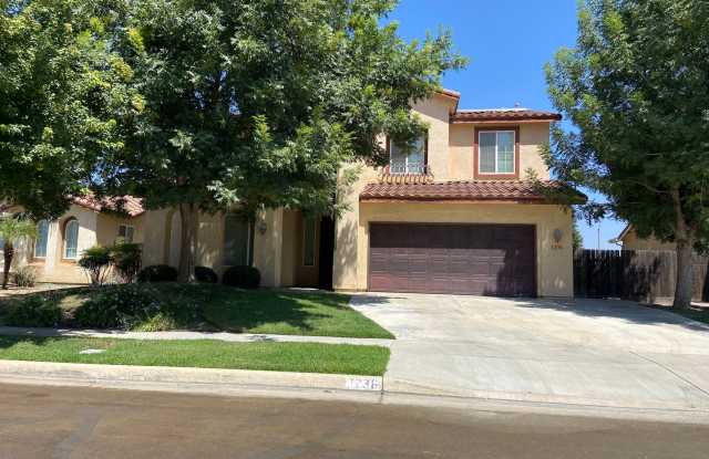 Available now, Gorgeous NW Visalia home for rent! - 1236 North Pride Court, Visalia, CA 93291