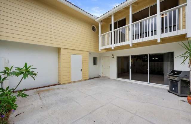 251 SEABREEZE Circle Gallery 2