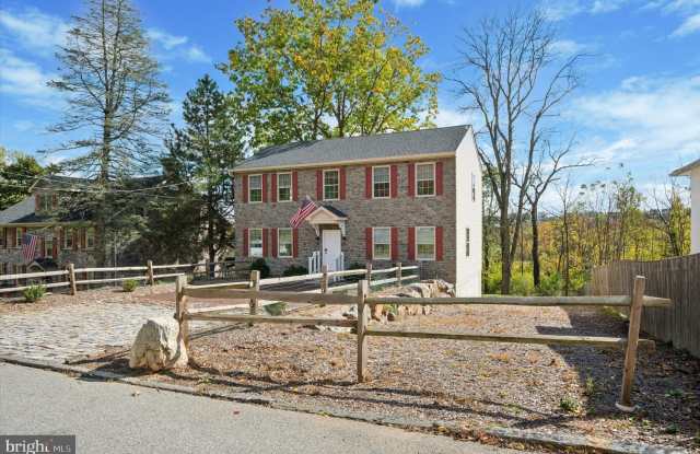 605 TABAK Avenue - 605 Tabak Avenue, King of Prussia, PA 19406