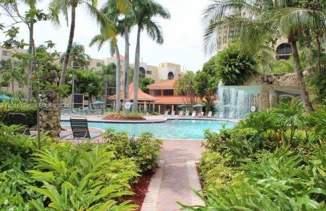 9621 Fontainebleau Blvd photos photos