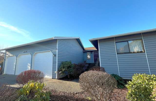 VIEWS, VIEWS and More VIEWS! Three Car Garage! photos photos VIEWS, VIEWS and More VIEWS! Three Car Garage! photos photos