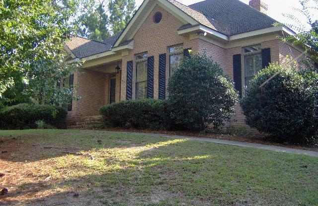 1766 Foxridge Rd - 1766 Fox Ridge Rd, Eufaula, AL 36027