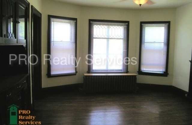 927 Logan Avenue North - 927 Logan Avenue North, Minneapolis, MN 55411