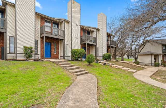 River Crossing 2 Bed 2 1/2 Bath photos photos