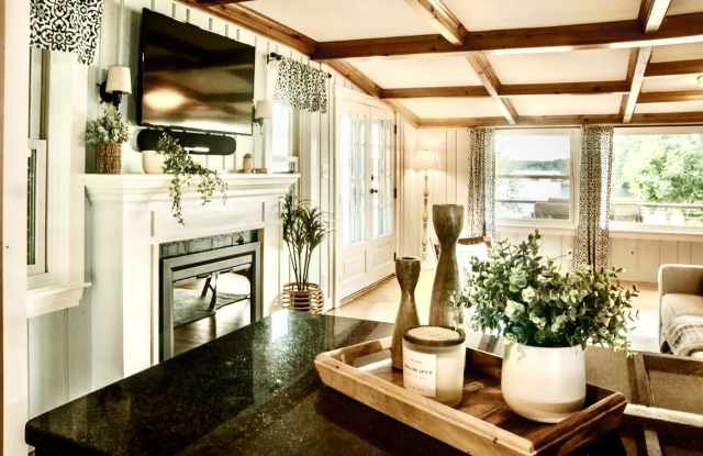 7 Cottage Ln Gallery 4