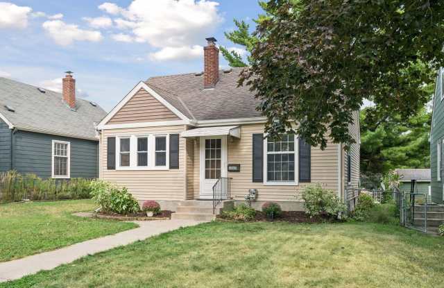 3049 Edgewood S Gallery 1