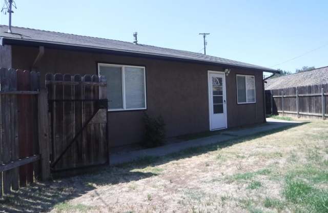 920 13th Street - 920 13th Street, Marysville, CA 95901