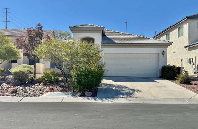 STUNNING SINGLE-FAMILY HOME 3/ BEDROOM / 2 FULL BATHS, WITH 2 CAR GARAGE! Gallery 1