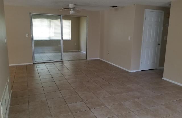 7015 Castanea Dr Gallery 4