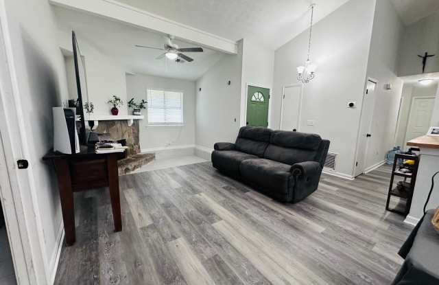 2418 Samia Drive Northwest Gallery 1