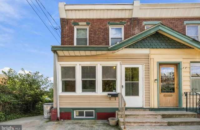 238 OSBORNE STREET Gallery 1