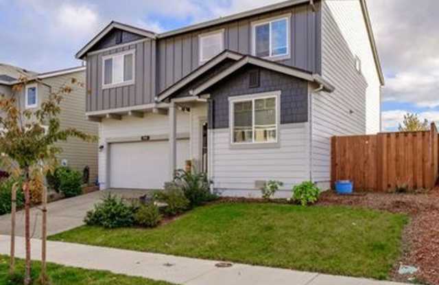 Newer Home In North Albany! Over 2000 sq ft, 4 Bedrooms And Bonus Room! photos photos