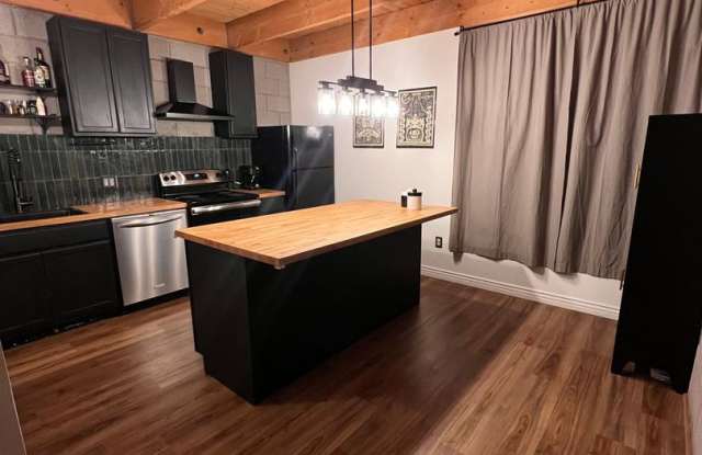 Modern Downtown Loft – Walkable, Stylish, and Fully Remodeled! photos photos