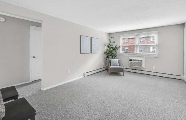 Edgewood Court Gallery 4