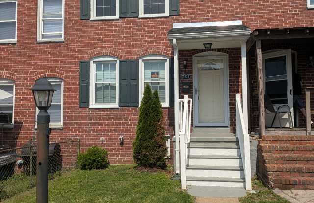 5227 Patrick Henry Dr photos photos