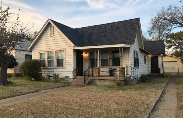 609 E Morningside Dr - 609 East Morningside Drive, Fort Worth, TX 76104