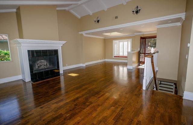 OPEN HOUSE, FRIDAY, AUG. 8th from 10 -10:30 am  SAT., AUG. 9th from 3-3:30 pm - Beautiful 4-bedroom, 2.5-bathroom home in Del Mar, CA photos photos