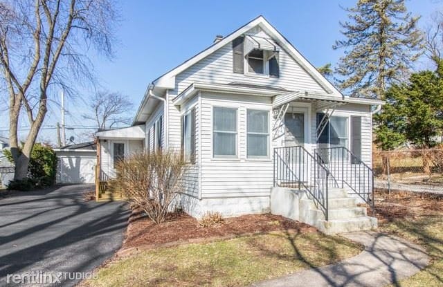 4842 Francisco Avenue - 4842 Francisco Avenue, Downers Grove, IL 60515