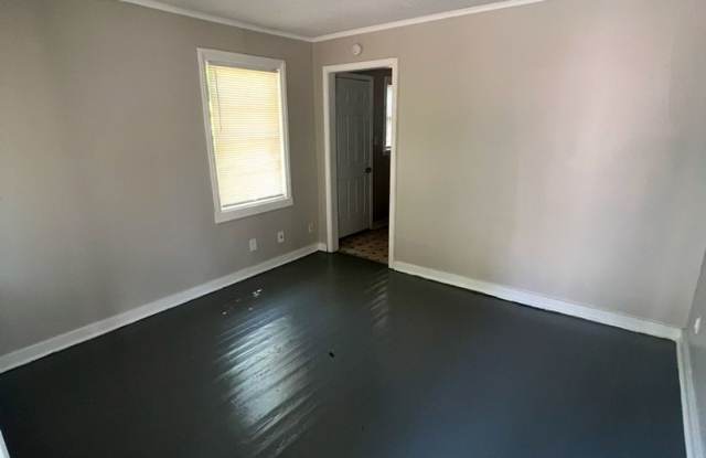1591 Locust Gallery 3