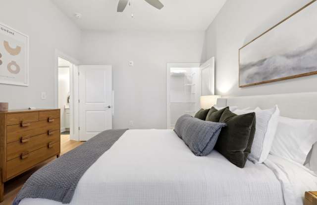 3500 West View Gallery 4