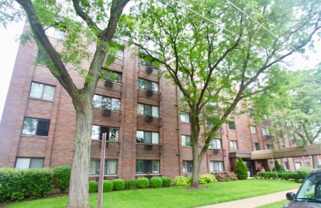 835 Pearson Street - 835 Pearson Street, Des Plaines, IL 60016