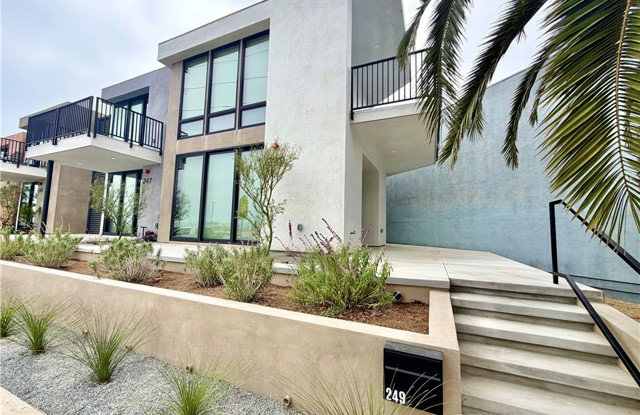 249 Seal Beach Boulevard photos photos