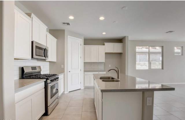 19427 W Annika Dr Gallery 3