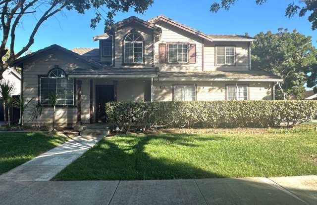 Spacious 4 Bedroom Corner Lot in Brentwood! photos photos