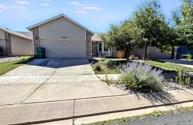4939 Chariot Drive photos photos