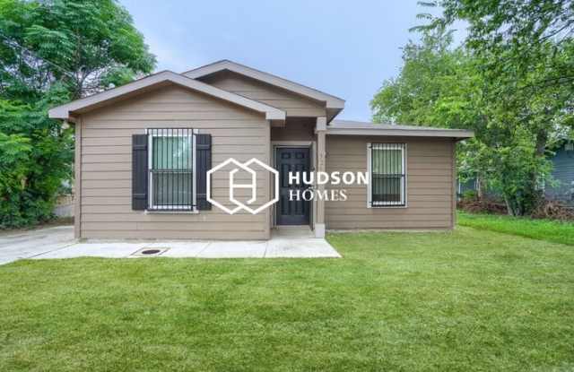 526 South San Eduardo Avenue photos photos