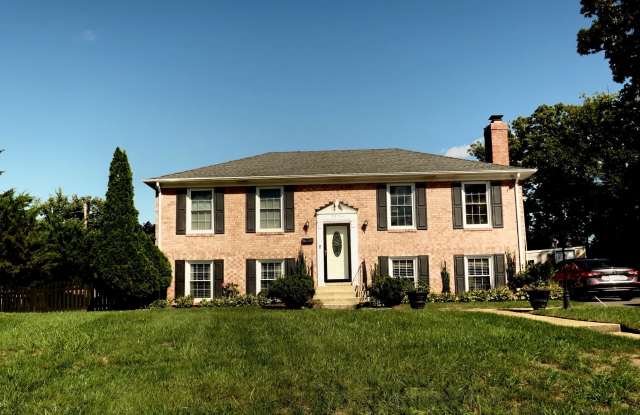 5004 Talbois Place Gallery 1