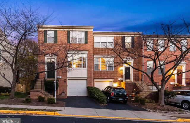 7713 RACHAEL WHITNEY LANE - 7713 Rachael Whitney Lane, Kingstowne, VA 22315