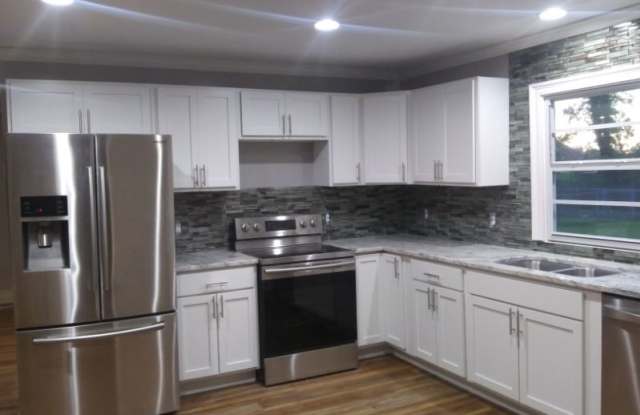 107 Walter Dr - 107 Walter Drive, Lafayette, LA 70501