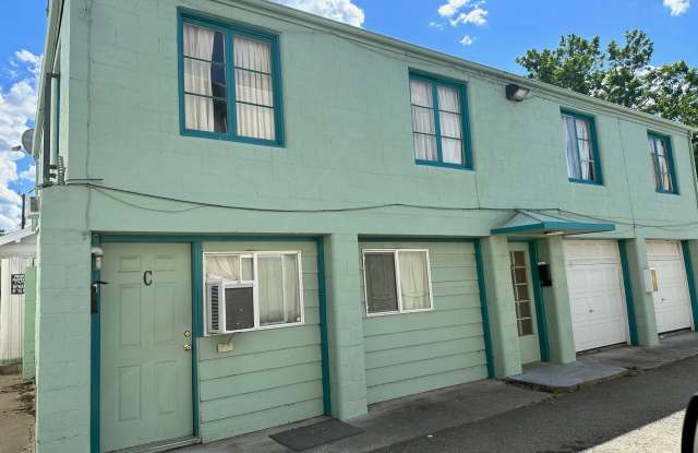 413 1/2 W Miner St photos photos
