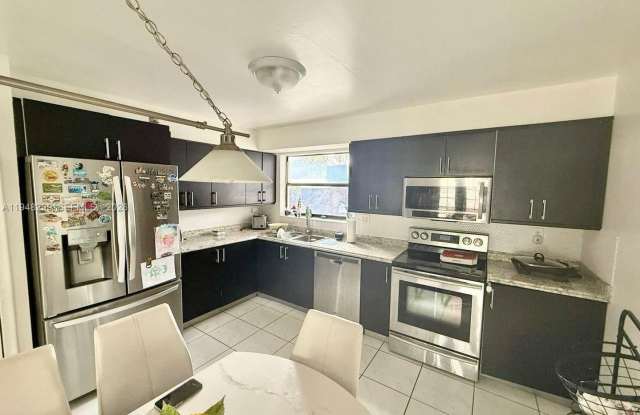 6426 SW 134th Place 6426, Miami, FL 33183 photos photos