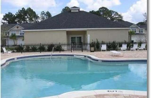 Fabulous Townhome in Gated Community w/Double Ensuites! *SPECIAL: 1/2 OFF 1st Month's Rent!* Gallery 4