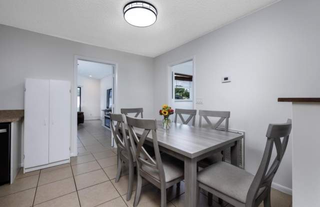 1810 SW GEMINI Lane Gallery 3