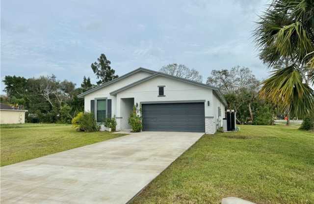 7702 Deer Park Avenue - 7702 Deer Park Avenue, Lakewood Park, FL 34951 7702 Deer Park Avenue - 7702 Deer Park Avenue, Lakewood Park, FL 34951