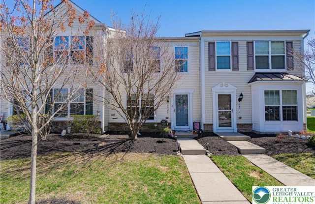 8428 Cromwell Court photos photos