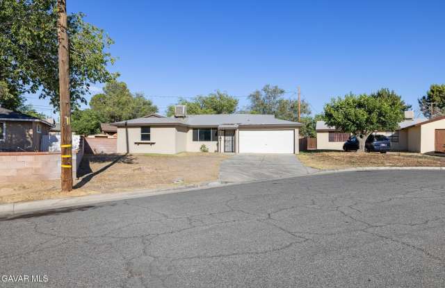 45308 W 12th Street photos photos