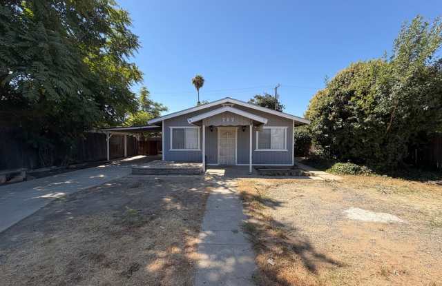 Charming home in 93308! Gallery 1