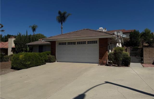 20245 Yale Avenue photos photos